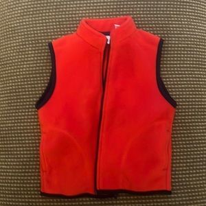 Ur it vest red fleece size 2T